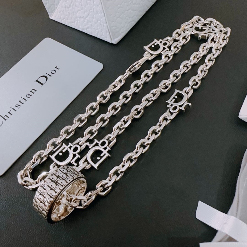 chr1st1an D10r necklaces